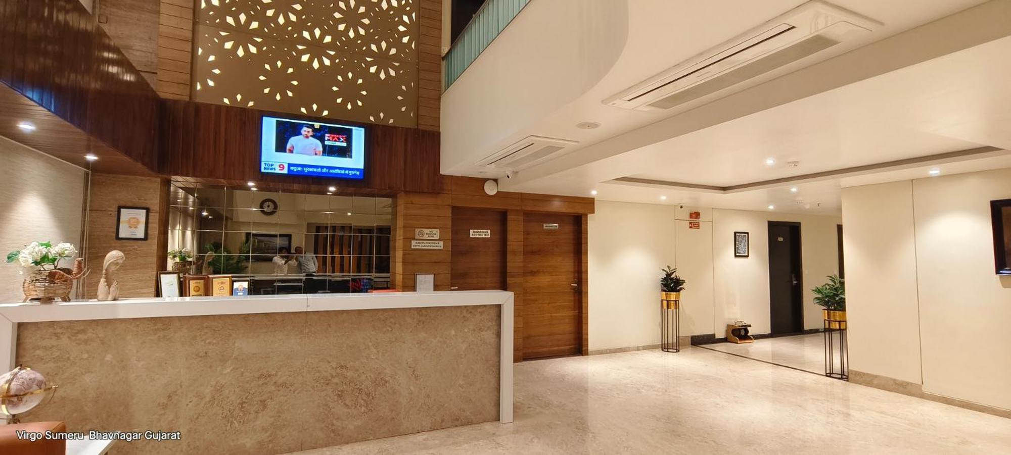 Hotel Virgo Sumeru Бхавнагар Экстерьер фото